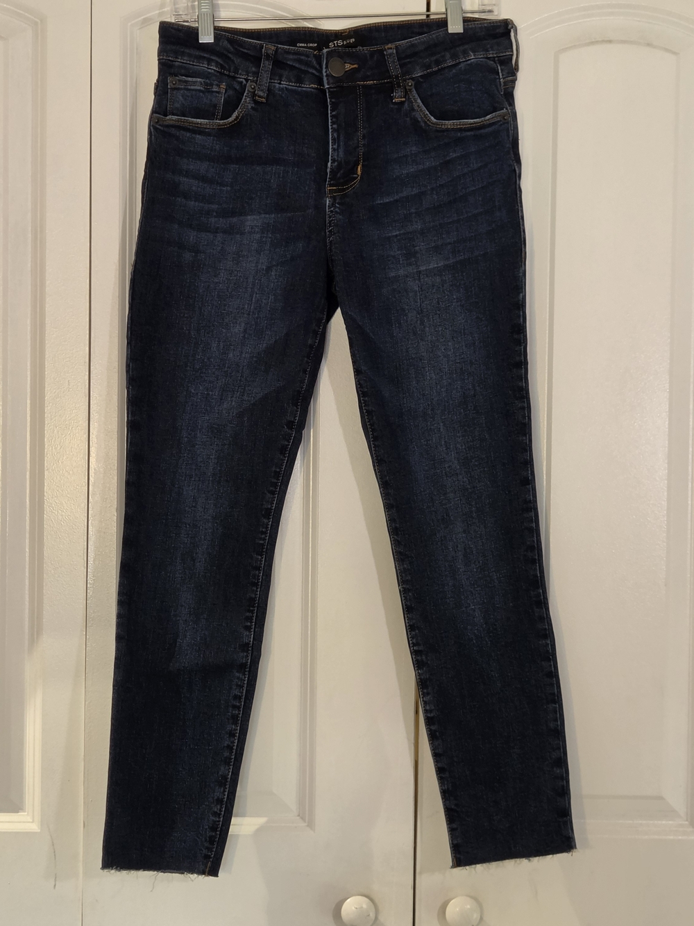 STS Blue Women’s Jeans Size 29 “Emma Crop" Unfinished Edge Ankle Dark Wash